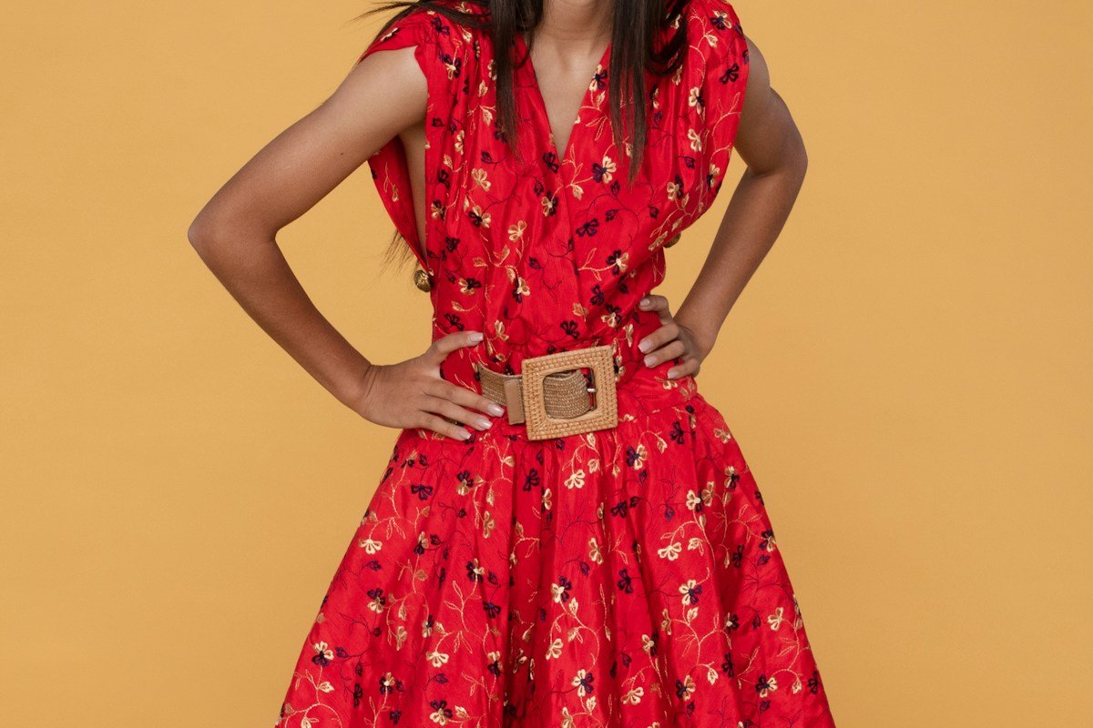 Scarlet Red: The New Neutral — 9 Fall 2026 Outfit Formulas